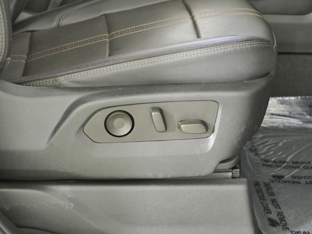 Thumbnail: 2022 Chevrolet Silverado 1500 - 23