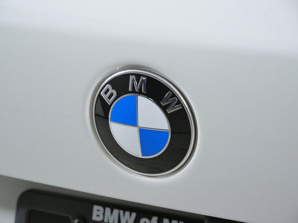 Thumbnail: 2025 BMW X5 - 13