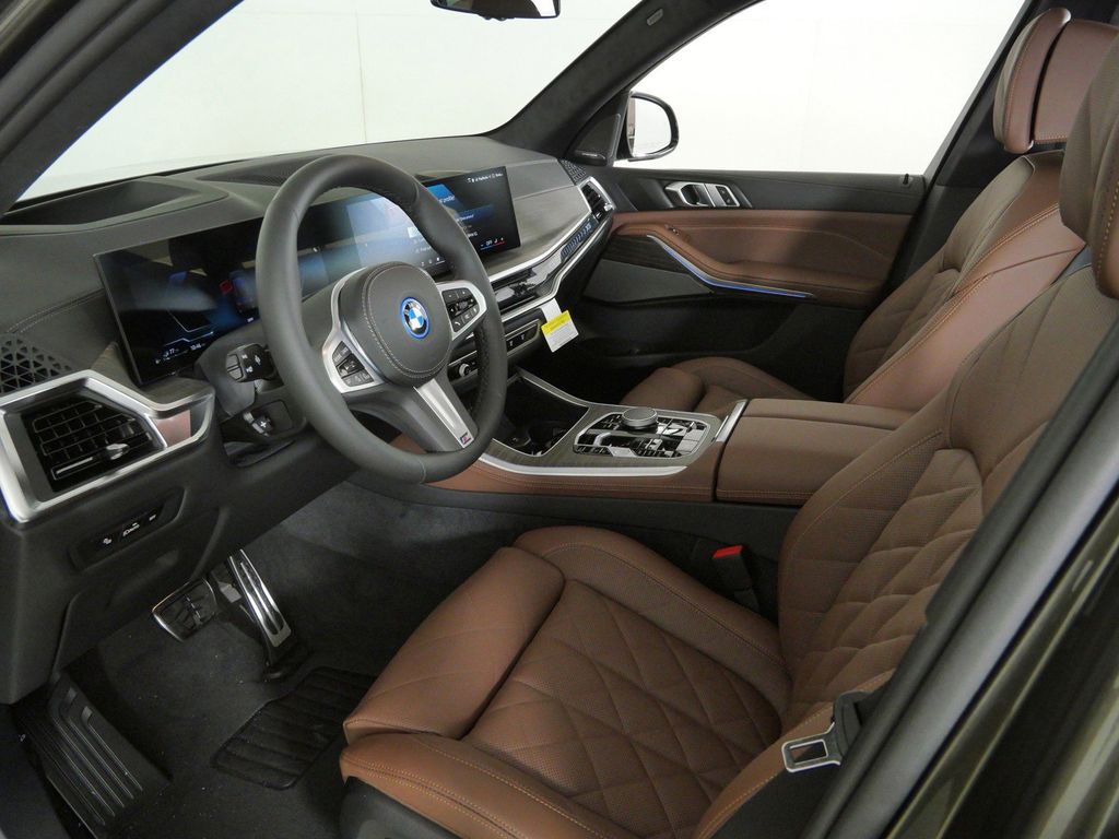 Thumbnail: 2026 BMW X5 - 35