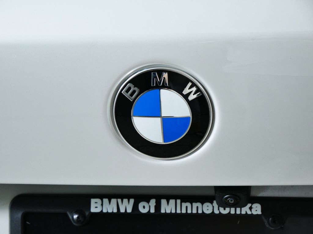 Thumbnail: 2026 BMW X5 - 11