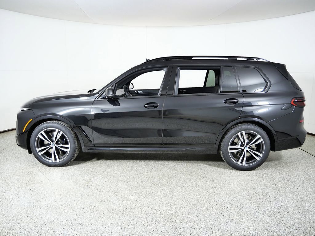 Thumbnail: 2026 BMW X7 - 17