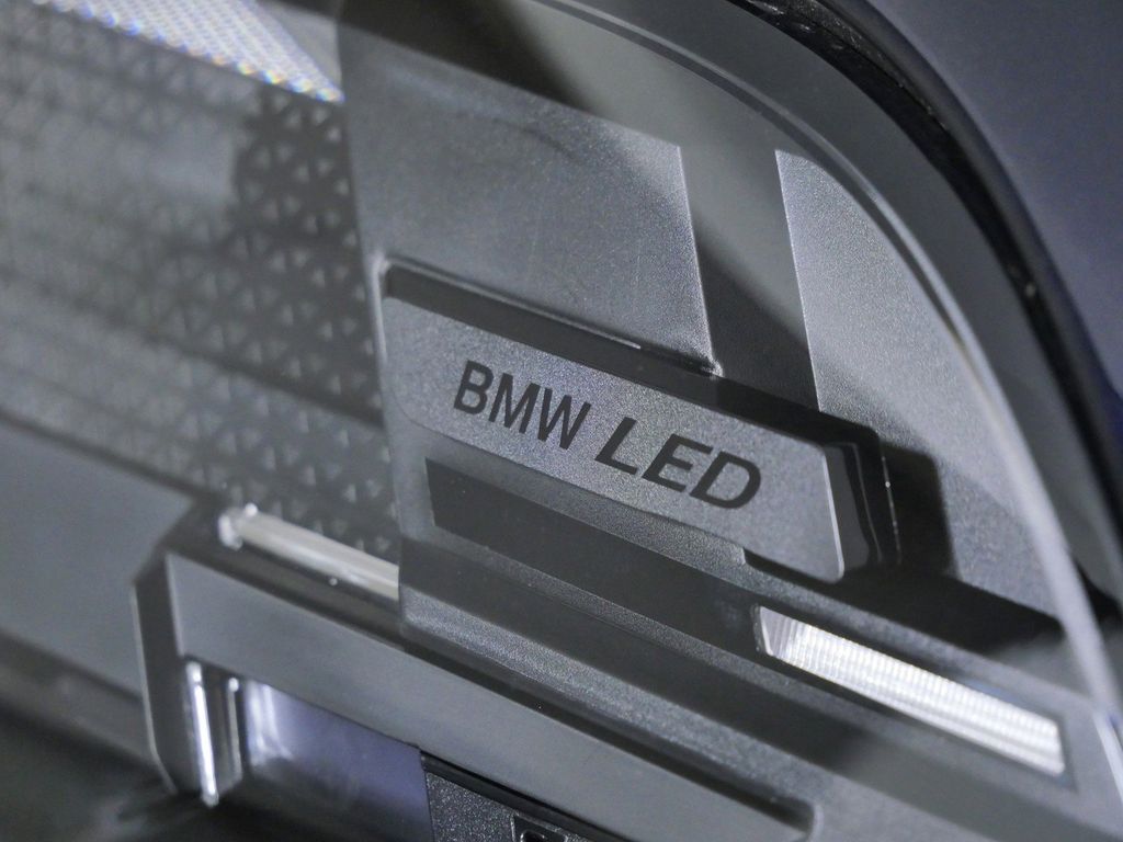 Thumbnail: 2026 BMW X5 - 4