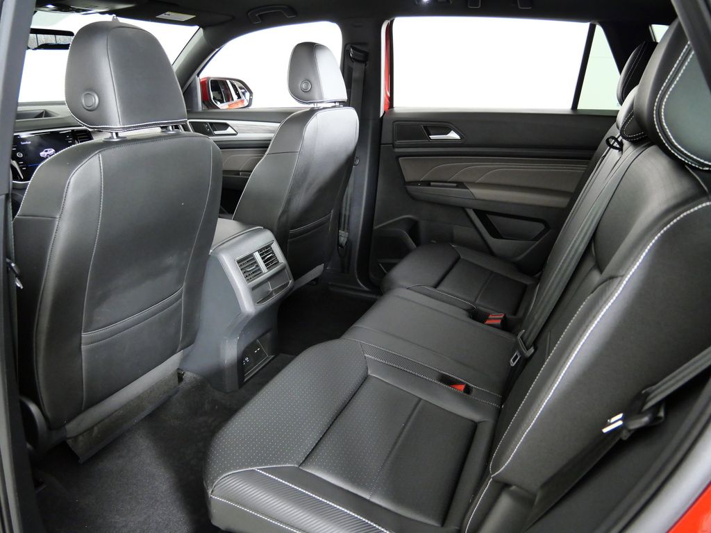 Thumbnail: 2023 Volkswagen Atlas - 30