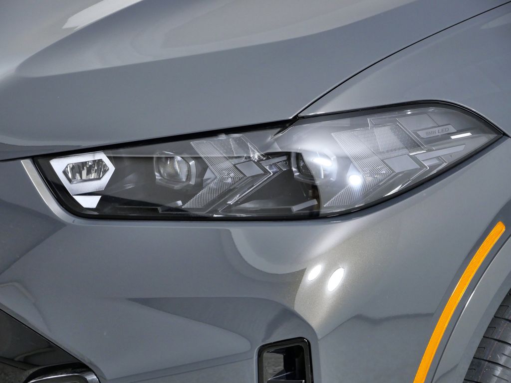 Thumbnail: 2026 BMW X5 - 3