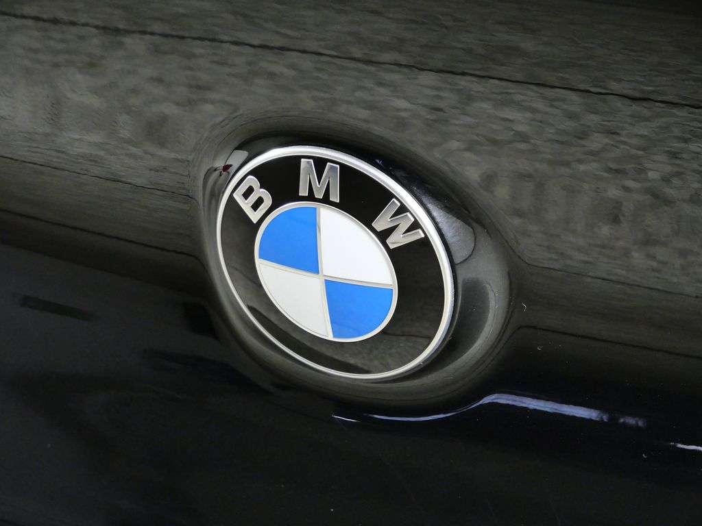 Thumbnail: 2026 BMW 8 Series - 12