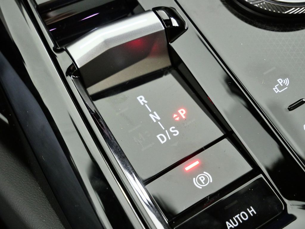 Thumbnail: 2026 BMW 5 Series - 47