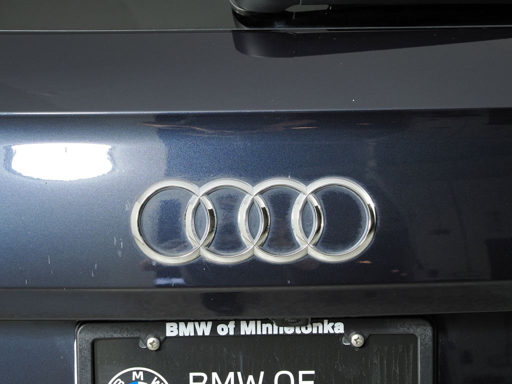Thumbnail: 2020 Audi Q5 - 11