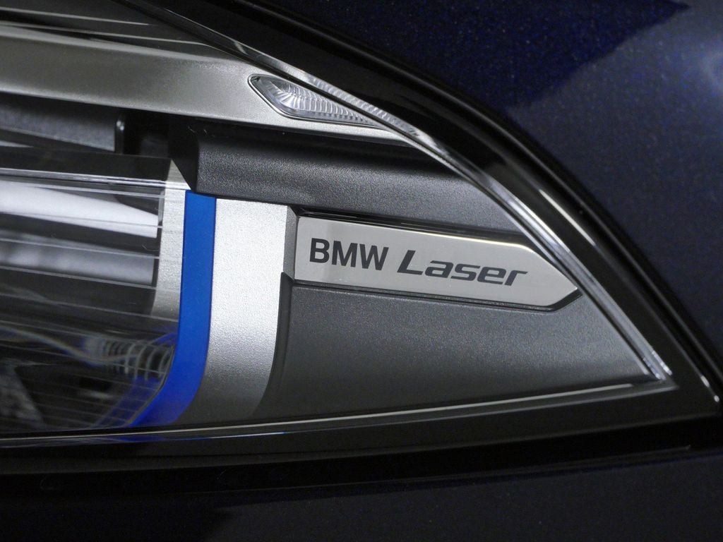 Thumbnail: 2026 BMW 8 Series - 4