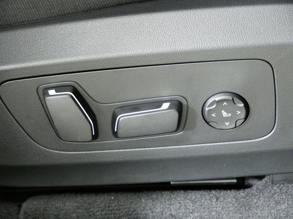 Thumbnail: 2026 BMW X3 - 25