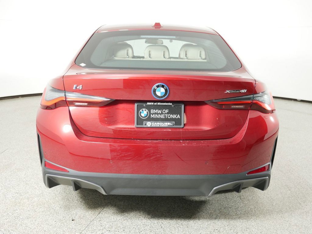Thumbnail: 2025 BMW i4 - 11