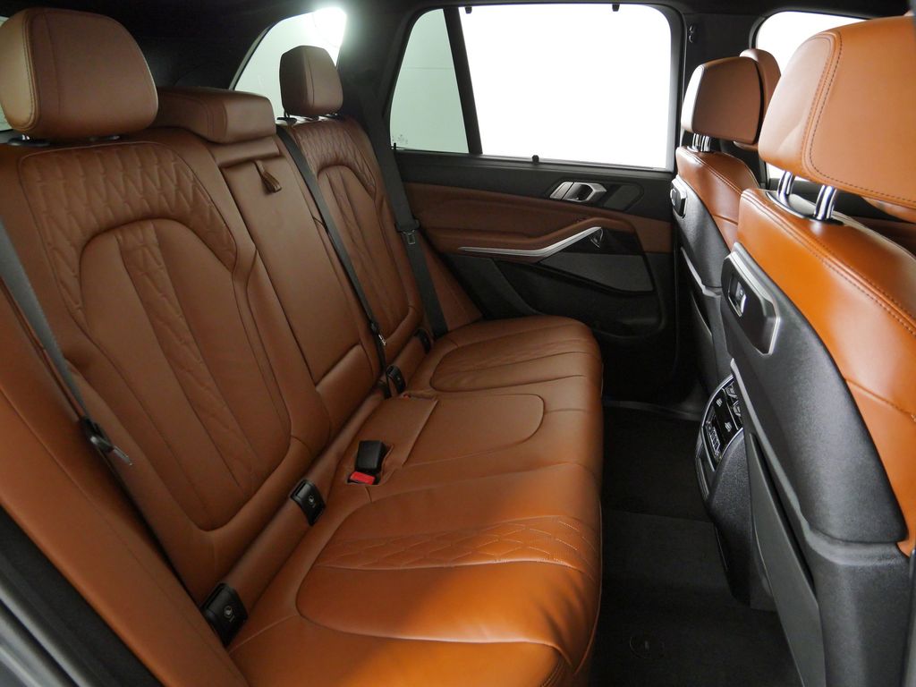 Thumbnail: 2026 BMW X5 - 27