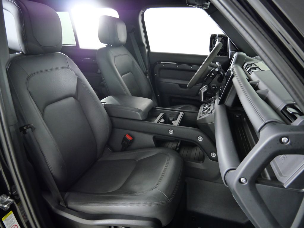 Thumbnail: 2024 Land Rover Defender - 22