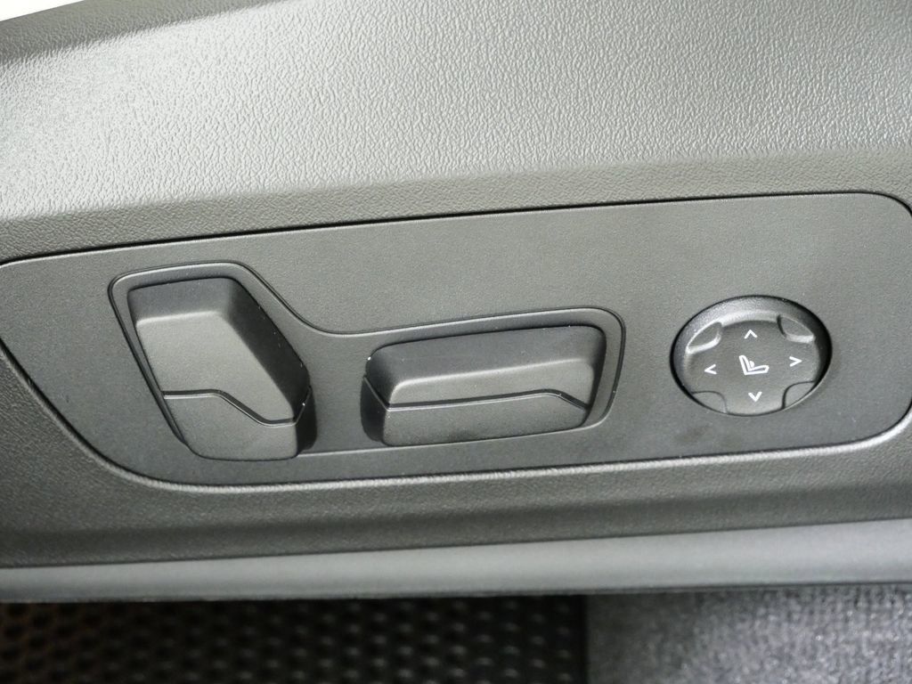 Thumbnail: 2026 BMW X1 - 24