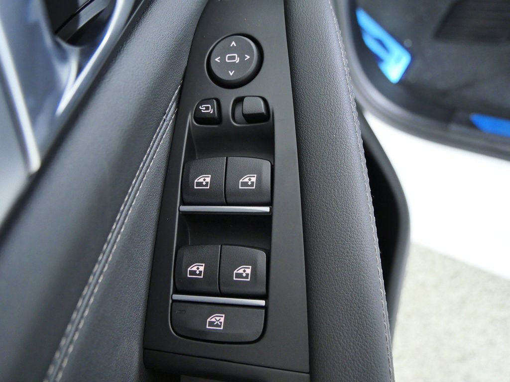 Thumbnail: 2026 BMW X5 - 34