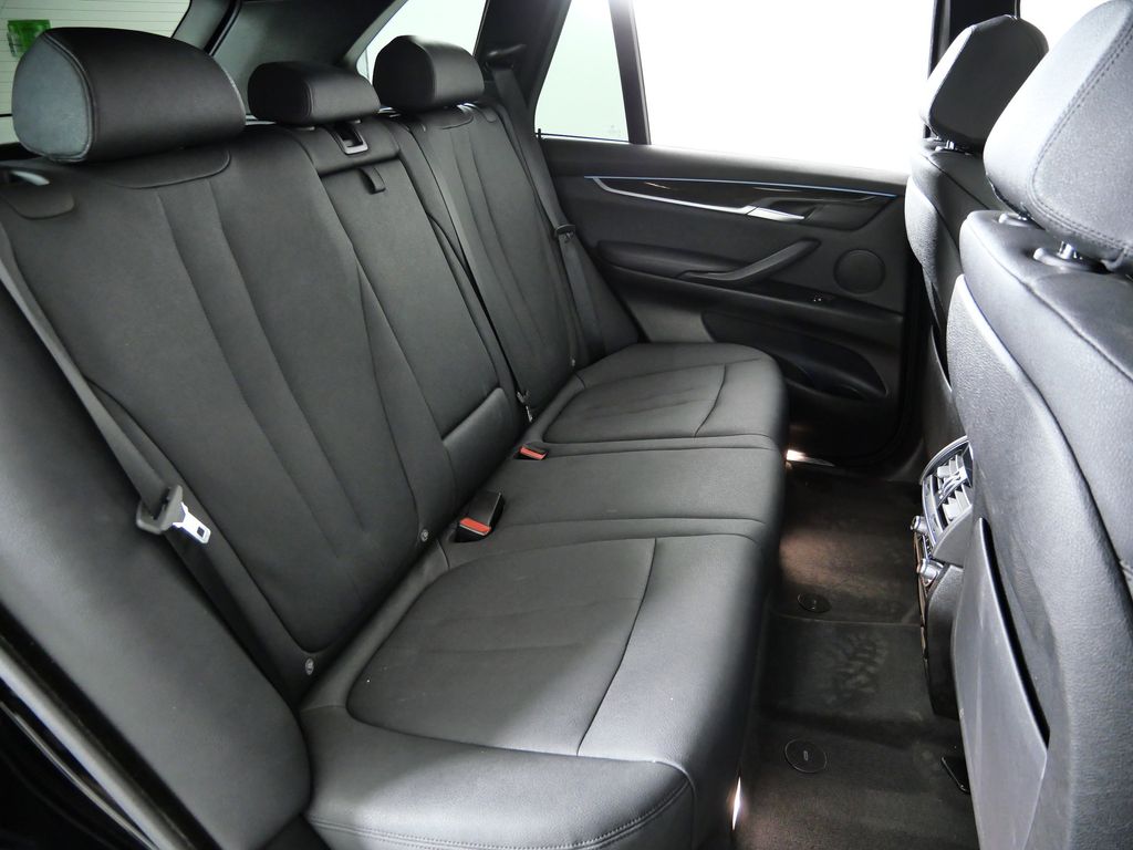 Thumbnail: 2018 BMW X5 - 27