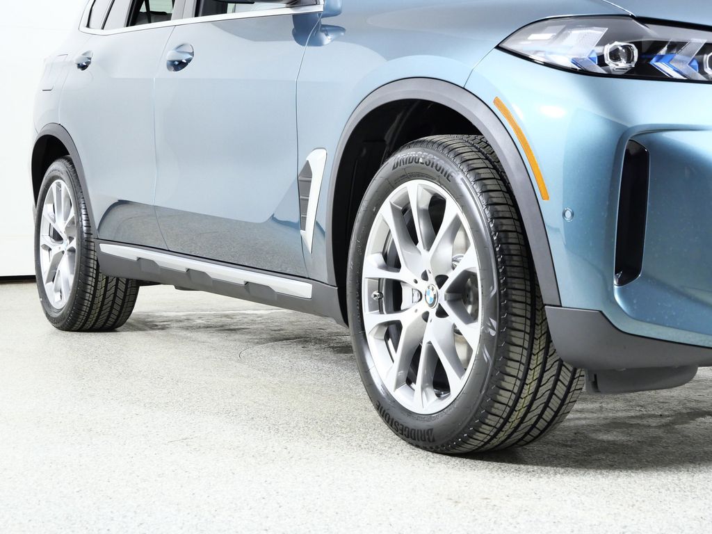 Thumbnail: 2026 BMW X5 - 6