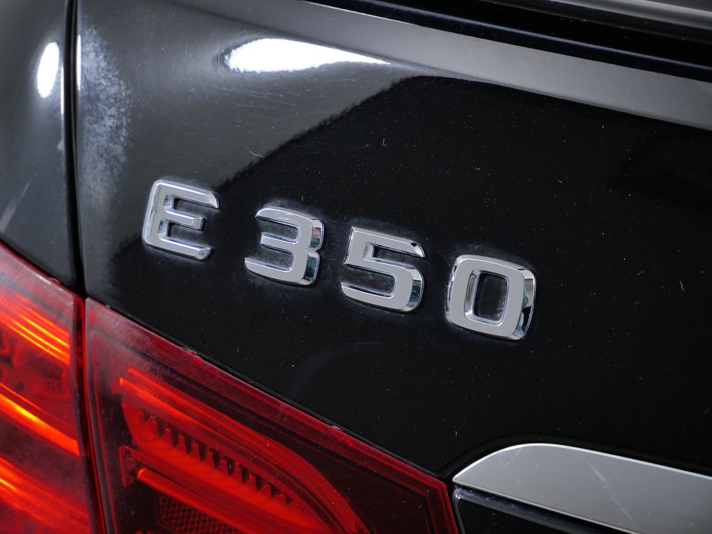 Thumbnail: 2014 Mercedes-Benz E-Class - 13