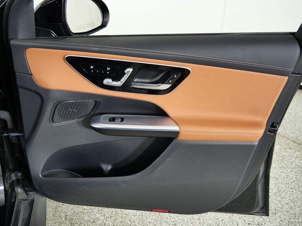 Thumbnail: 2024 Mercedes-Benz GLC - 20