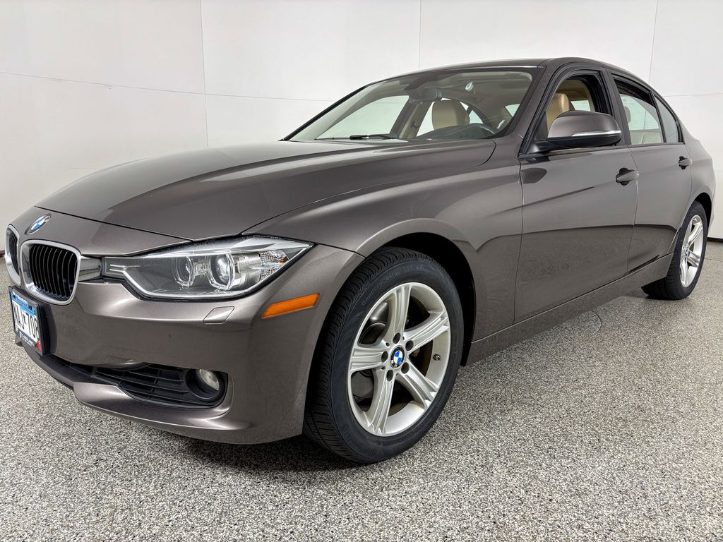 Thumbnail: 2015 BMW 3 Series - 5