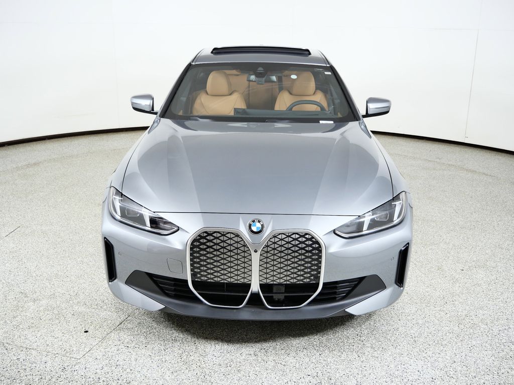 Thumbnail: 2026 BMW i4 - 16