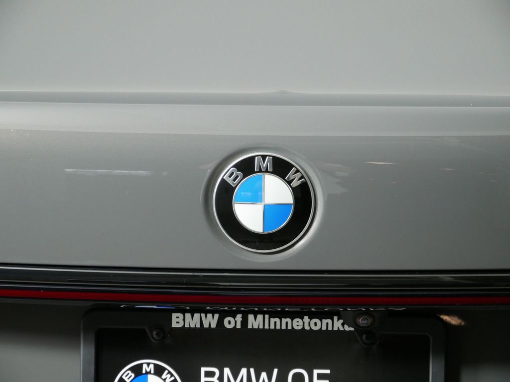 2022 BMW 7 Series 750i xDrive 12