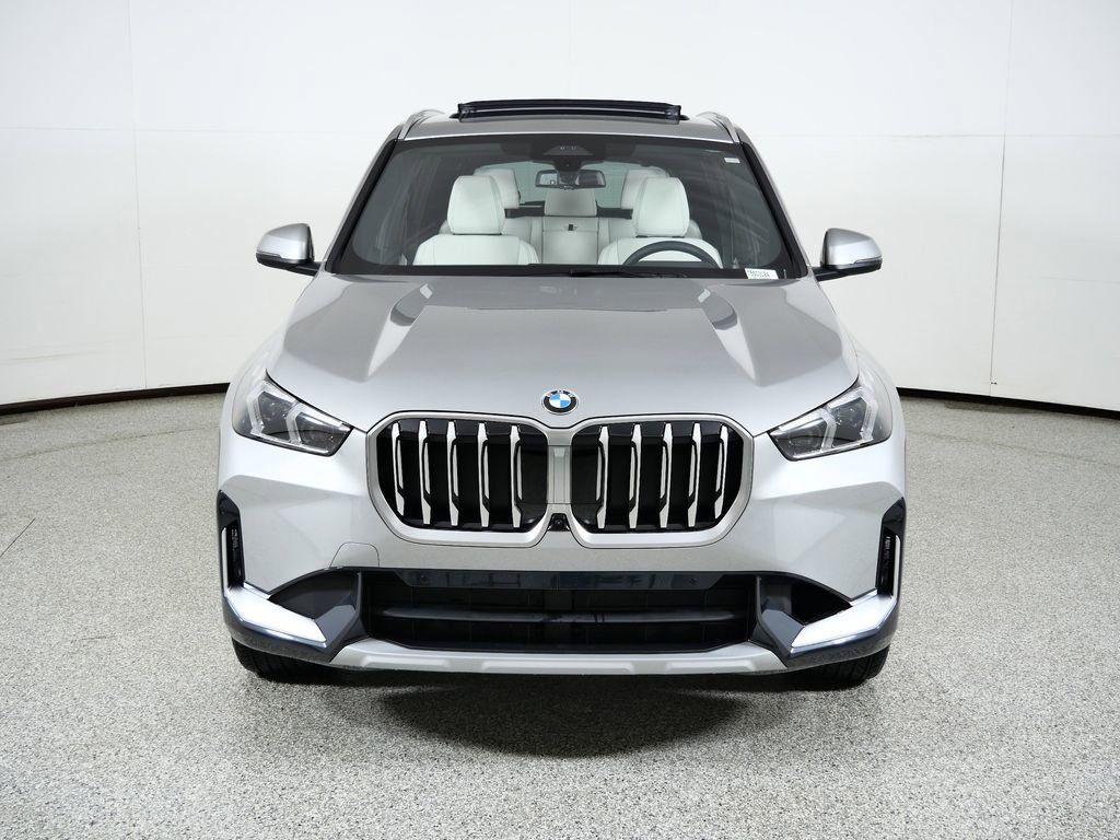 Thumbnail: 2026 BMW X1 - 4