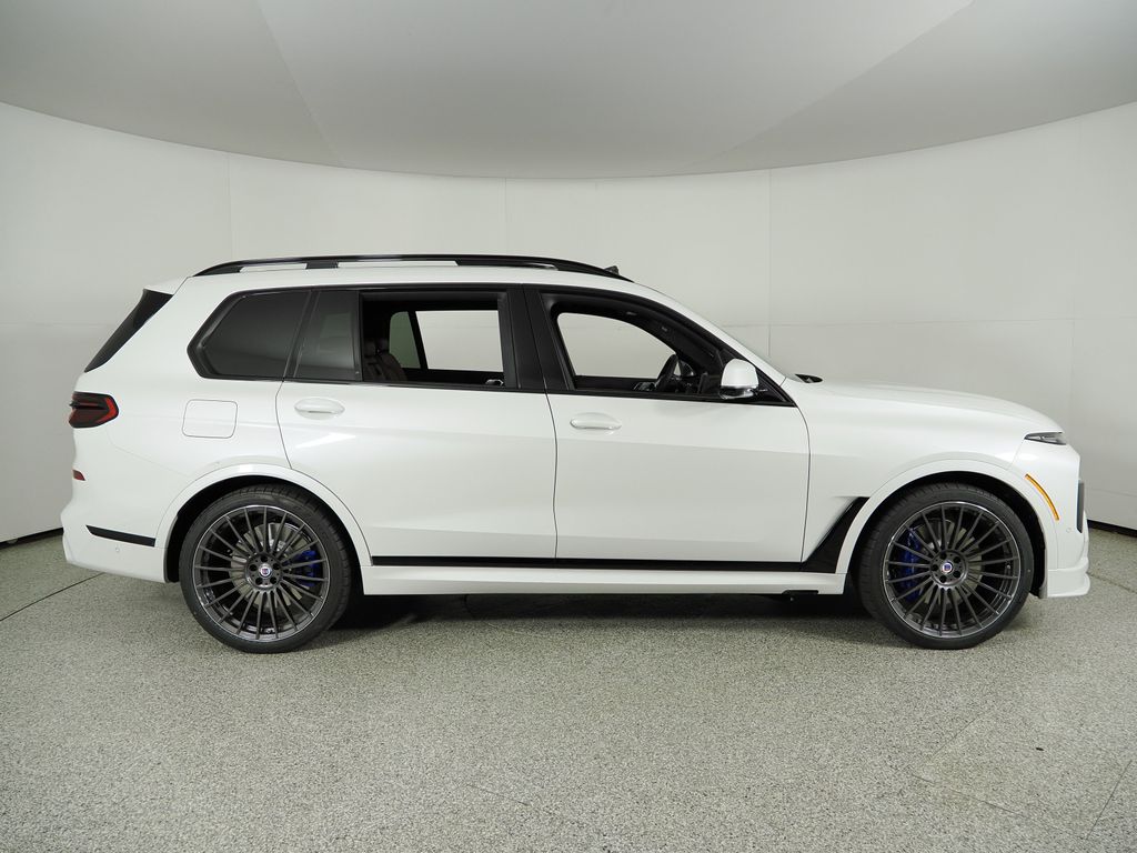 Thumbnail: 2026 BMW X7 - 7