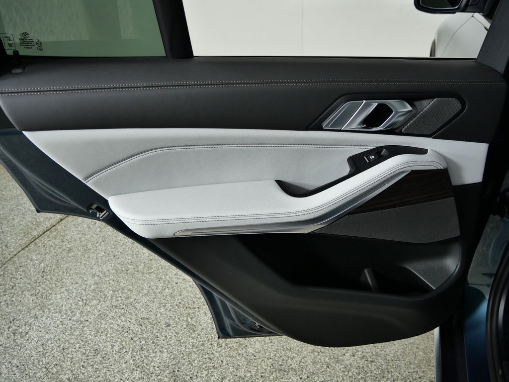 Thumbnail: 2026 BMW X5 - 31