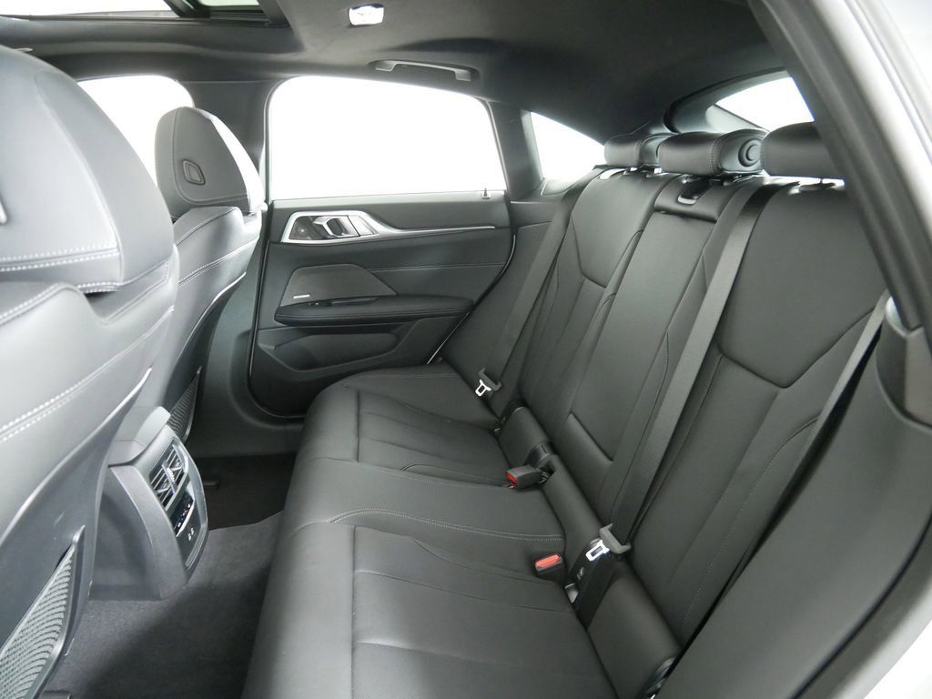 Thumbnail: 2024 BMW i4 - 30