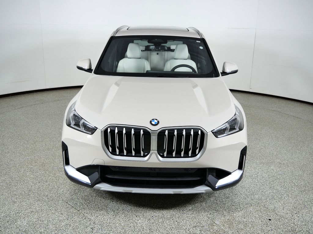 Thumbnail: 2026 BMW X1 - 16