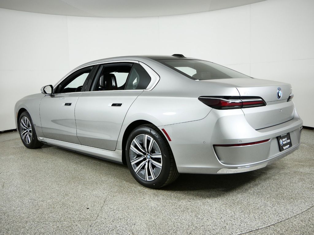 Thumbnail: 2024 BMW i7 - 13