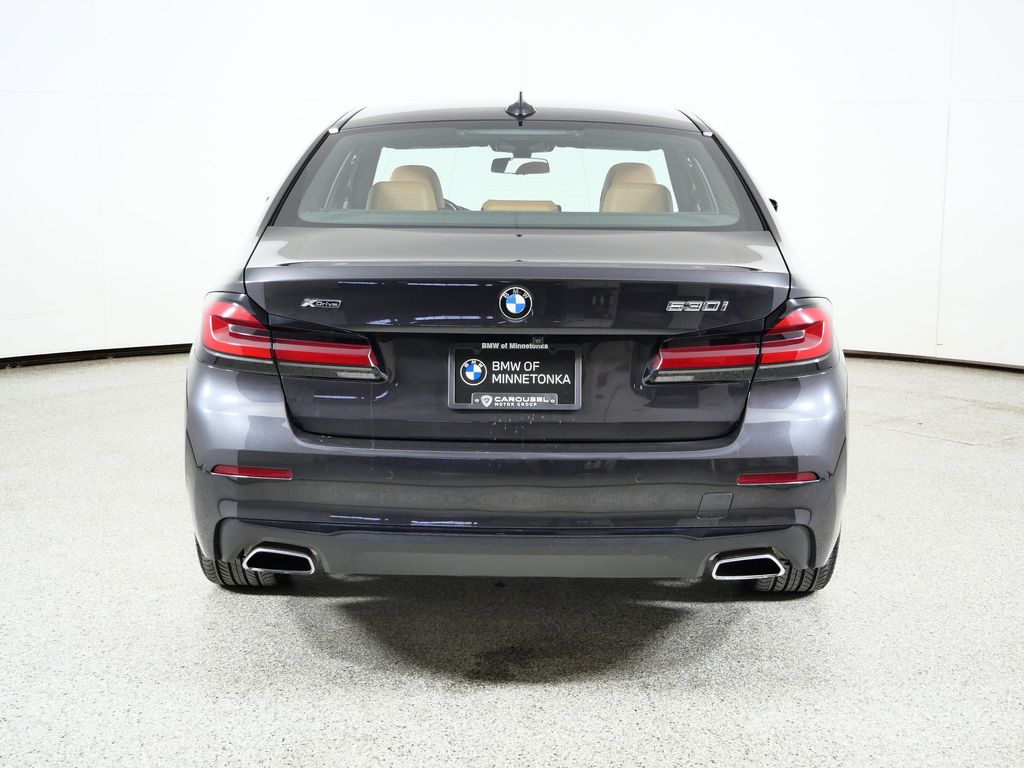 Thumbnail: 2021 BMW 5 Series - 11