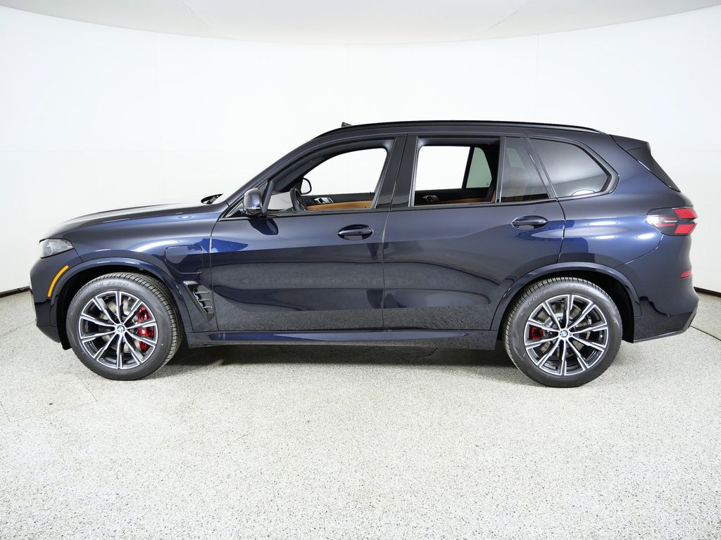 Thumbnail: 2026 BMW X5 - 15
