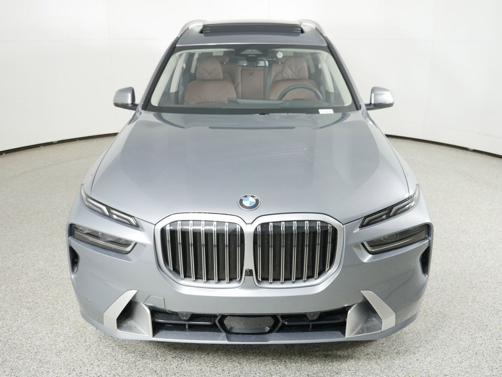 2025 BMW X7 xDrive40i 16