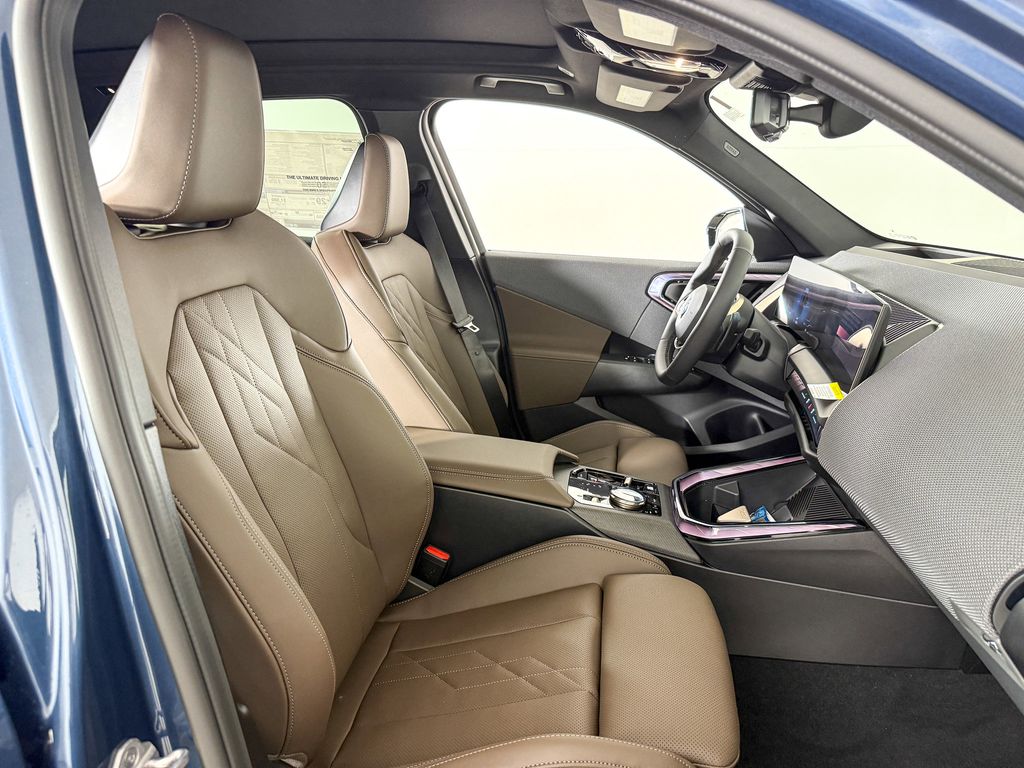 Thumbnail: 2025 BMW X3 - 19