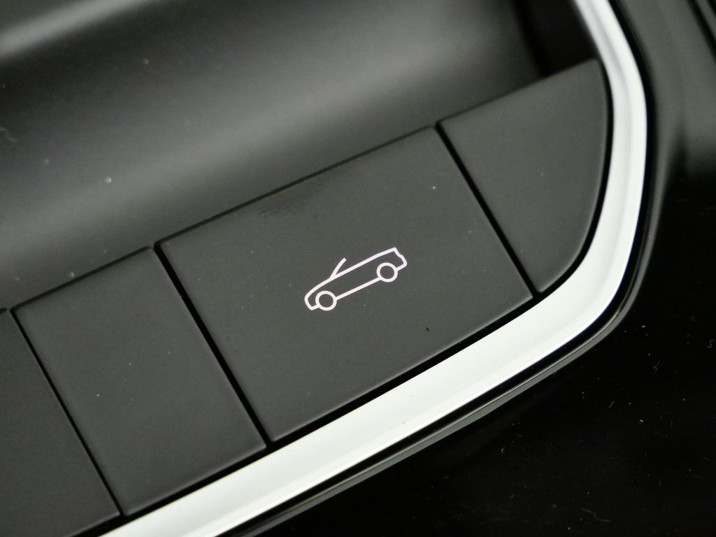 Thumbnail: 2026 BMW Z4 - 48