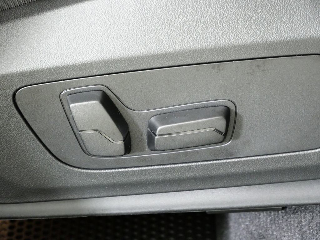 Thumbnail: 2026 BMW X1 - 24