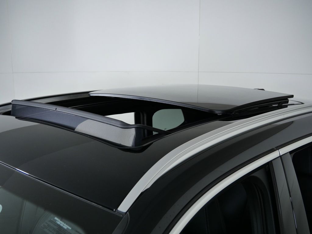 Thumbnail: 2026 BMW X1 - 18