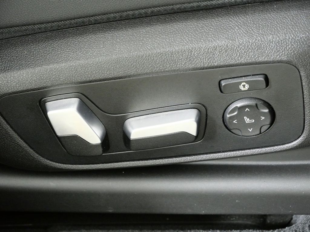 Thumbnail: 2021 BMW X3 - 23