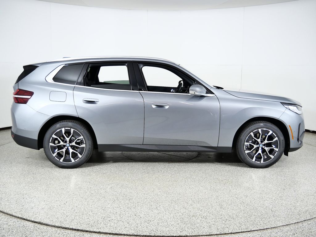 Thumbnail: 2026 BMW X3 - 8