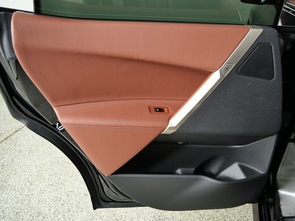 Thumbnail: 2023 BMW iX - 34