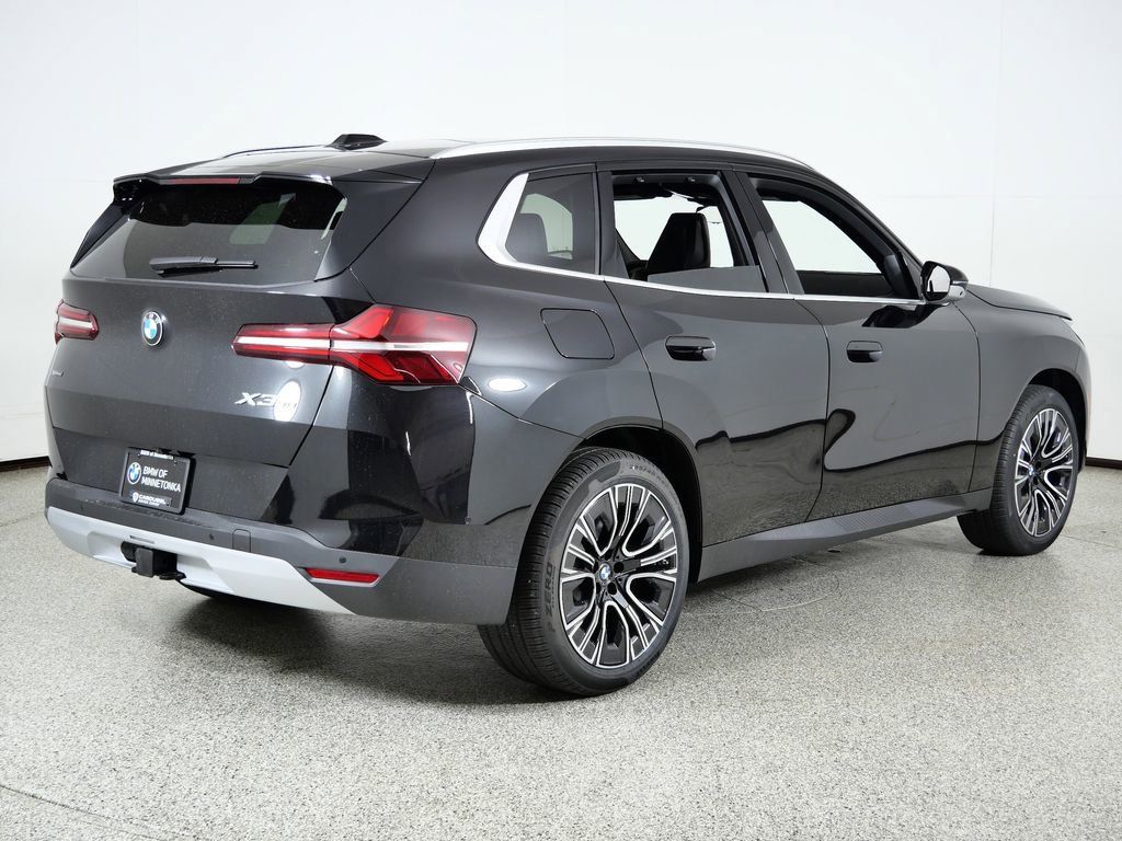 Thumbnail: 2026 BMW X3 - 11