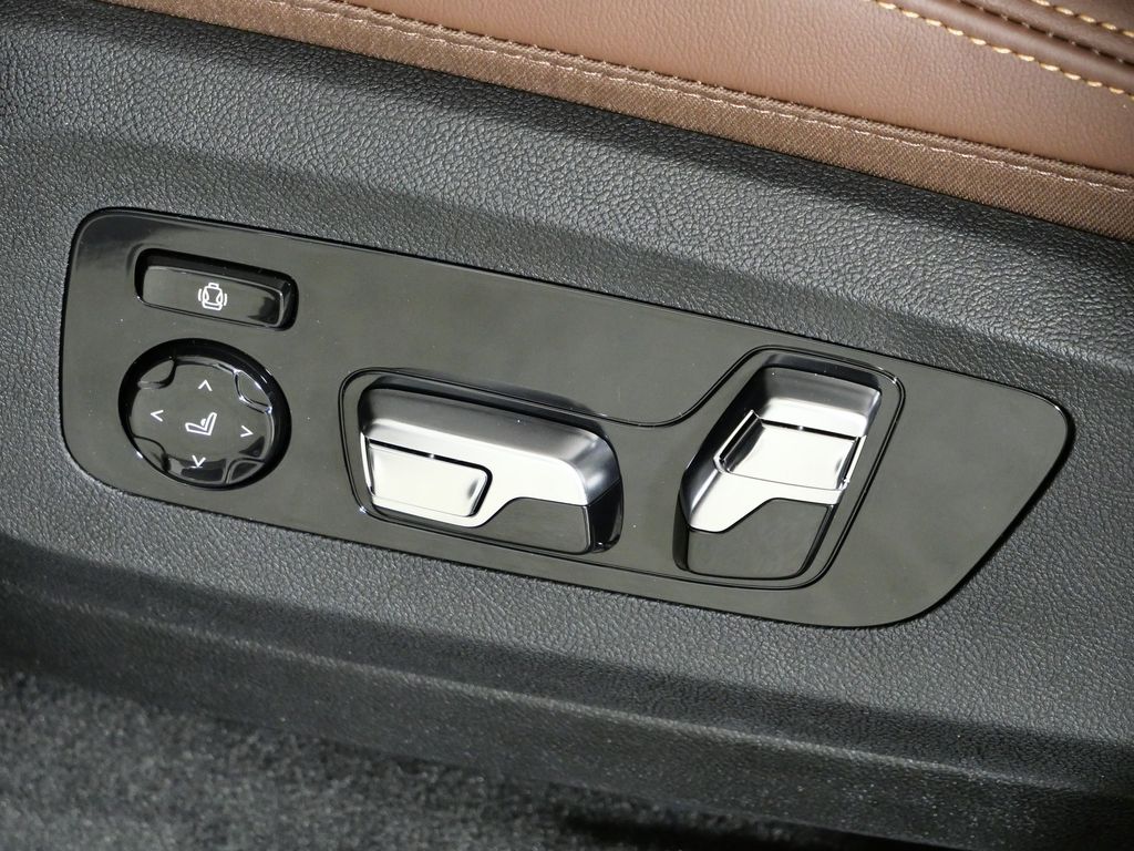 Thumbnail: 2026 BMW X5 - 39