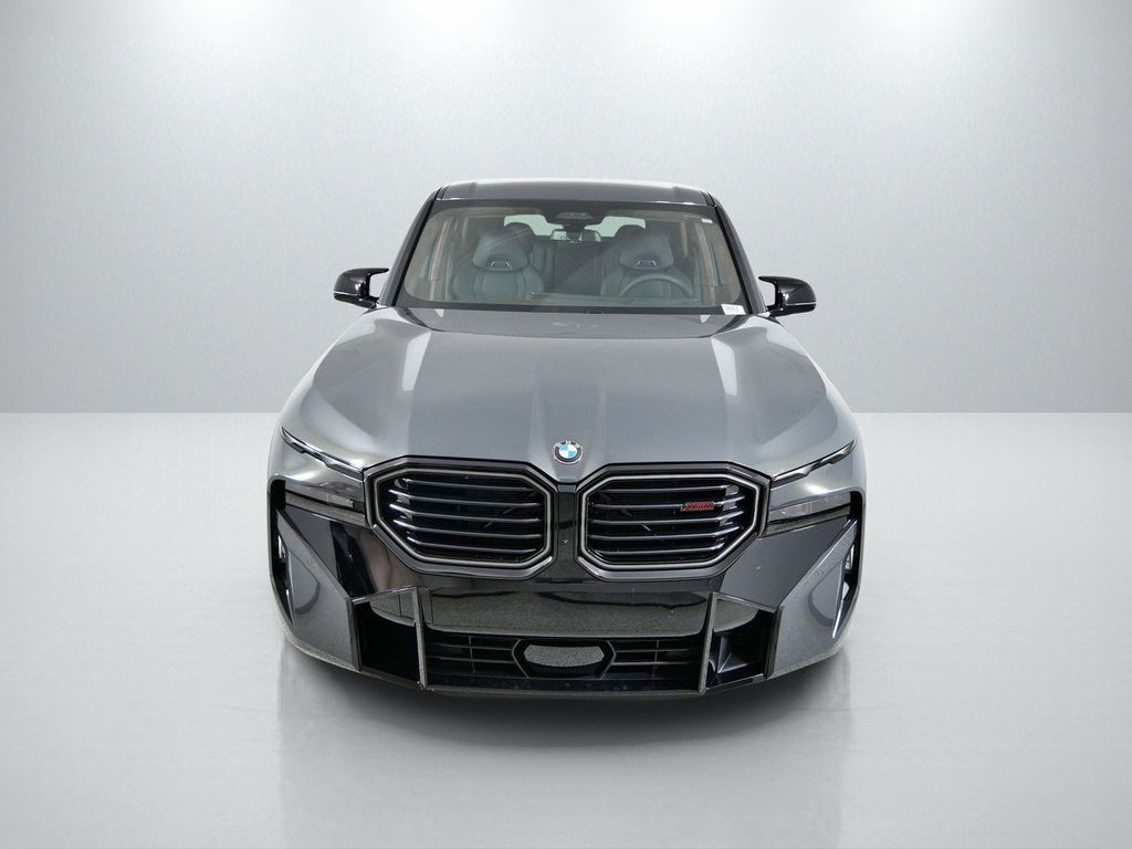 Thumbnail: 2026 BMW XM - 16