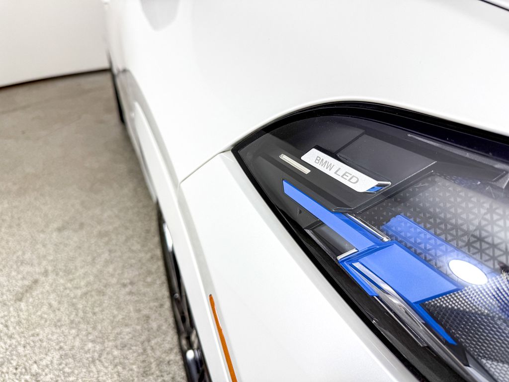 2024 BMW X6 M 10