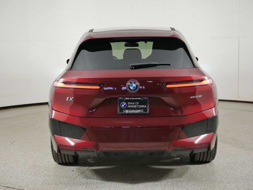 Thumbnail: 2023 BMW iX - 12