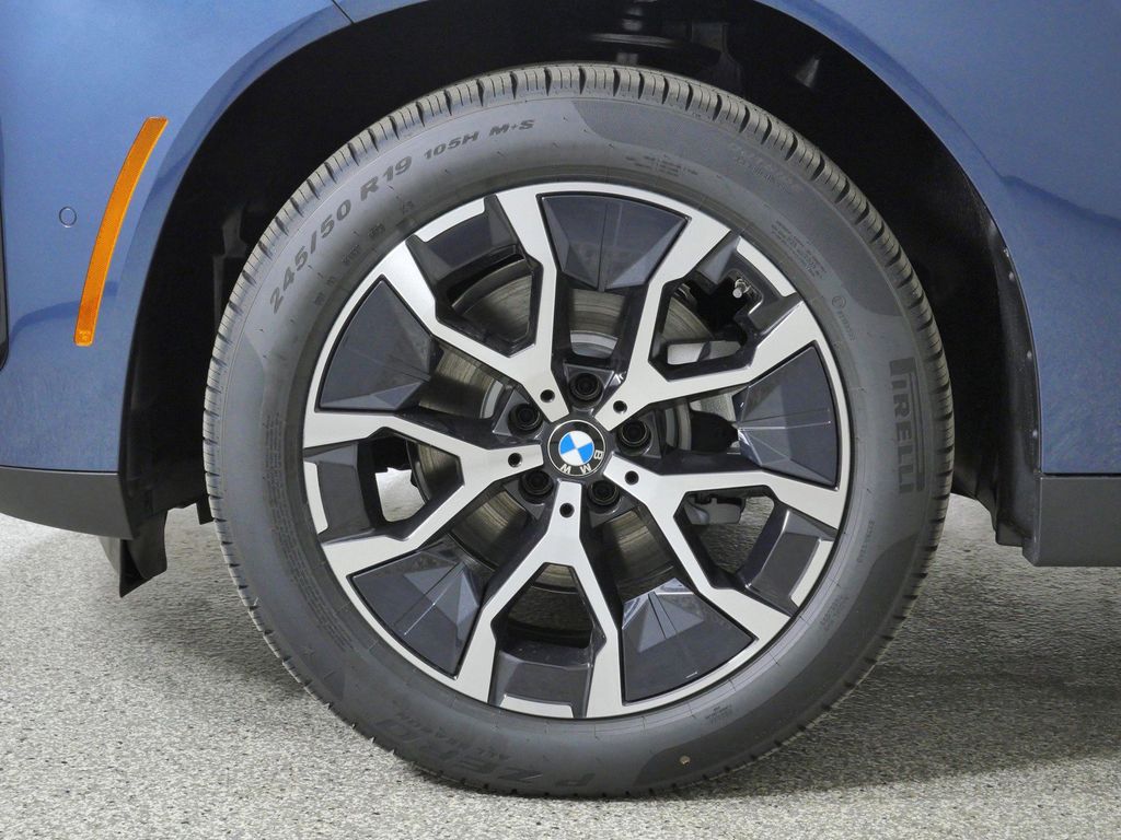 Thumbnail: 2026 BMW X3 - 17