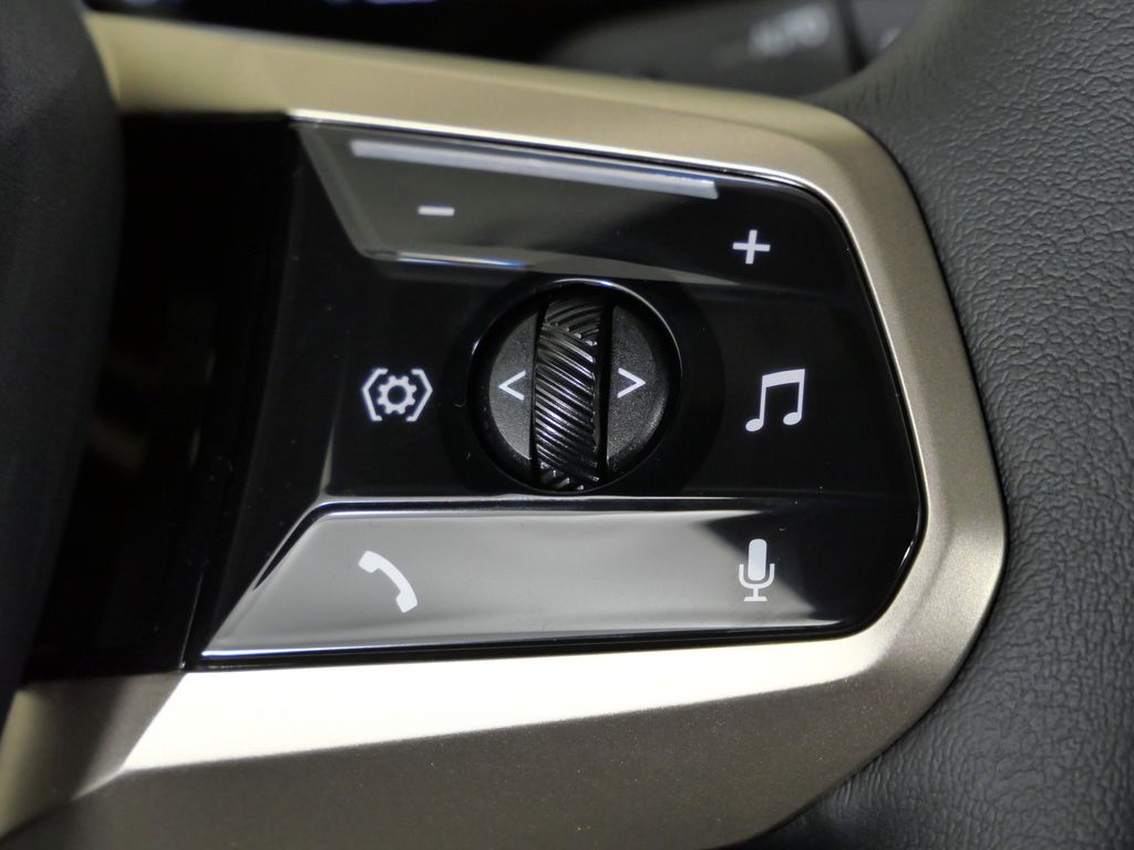 Thumbnail: 2026 BMW iX - 39