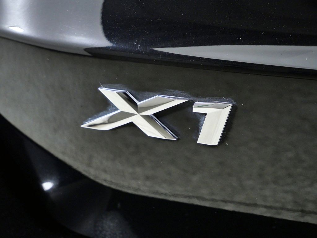 Thumbnail: 2025 BMW X1 - 16