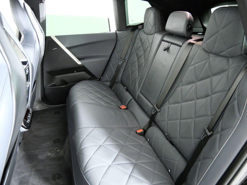 Thumbnail: 2023 BMW iX - 32